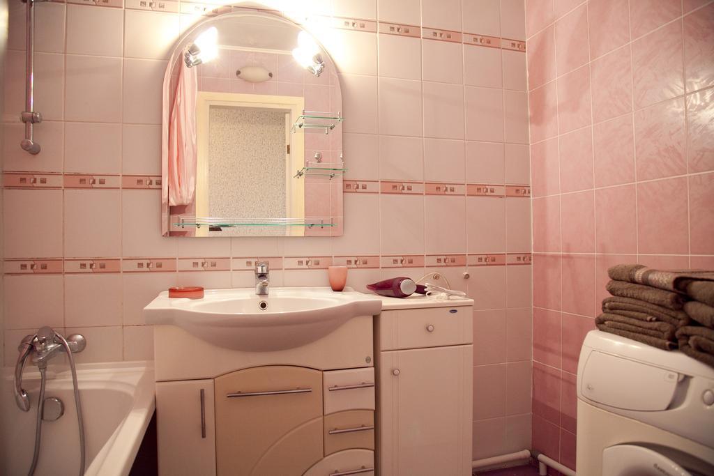 Poznyaky Apartments Kiev Room photo